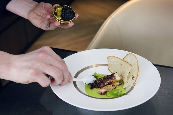 ARMANI/RISTORANTE PARIS by null