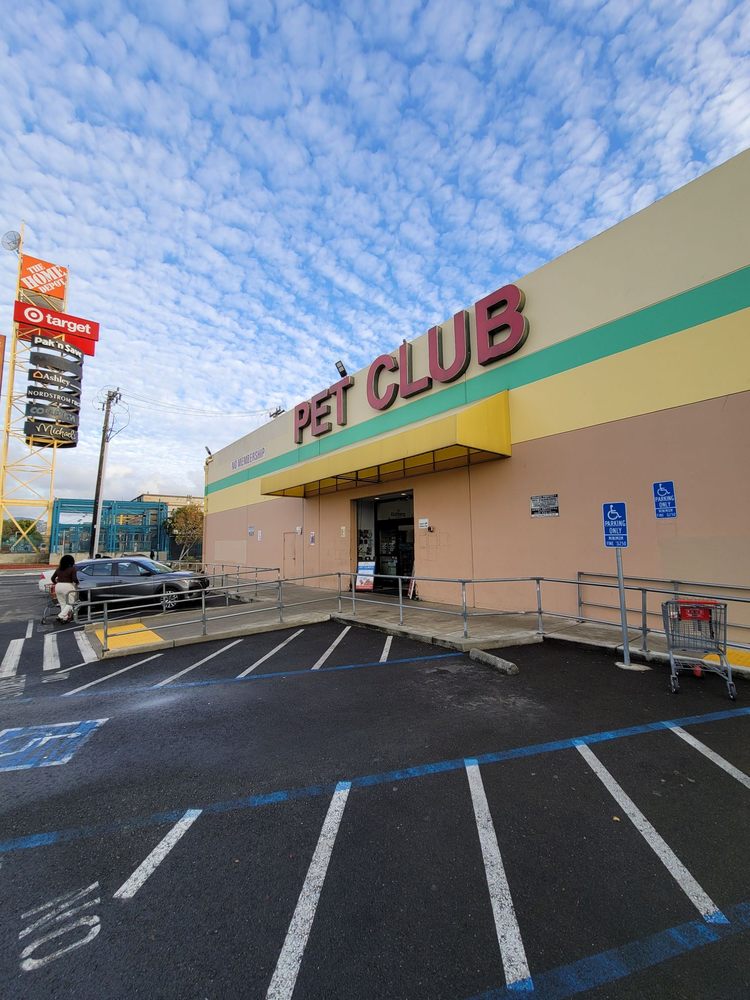 Pet Club - Emeryville