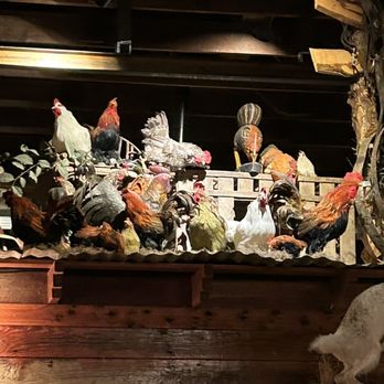 Babe's Chicken Dinner House - Awesome decor - Comfort Food Near Me - Sanger, Texas