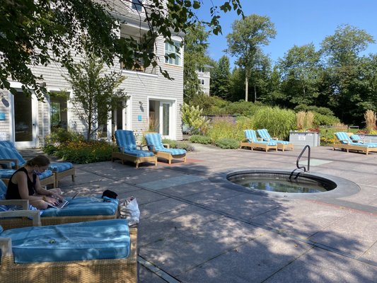 The Inn at Ocean's Edge by null