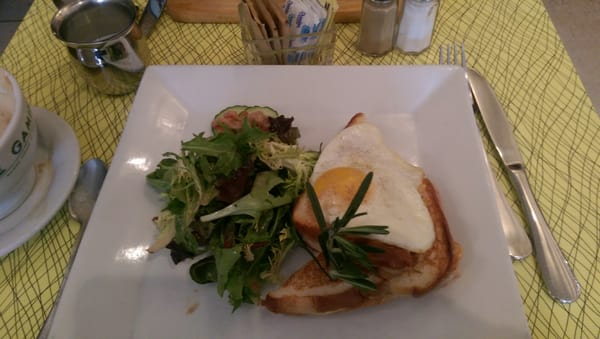 Le Gamin Country by null