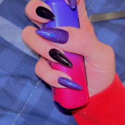 Nails 4 U