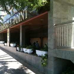 Lecci Caffé - En el lateral del Centro Comercial. No tienen tarjeta comercial. Denominan la situación como Centro Comercial pasarela.