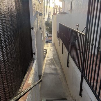 Sea Horse Resort - Stairs down to Avenida Victoria. - Hotels Near Me - San Clemente, California Sea Horse Resort - Stairs down to Avenida Victoria. - Hotels Near Me - San Clemente, California