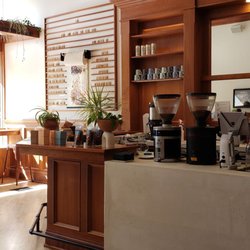 Barker - Café & Bakery - Front counter