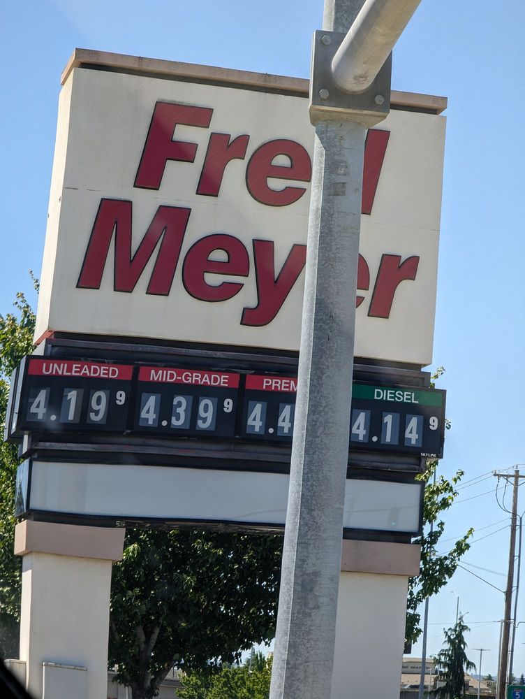 FRED MEYER Updated April 2024 102 Photos & 66 Reviews 3740 Market
