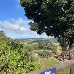 Kings Arms Hotel - Beautiful view outside