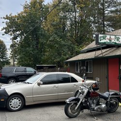 Lone Fir Bar & Grill - Outside