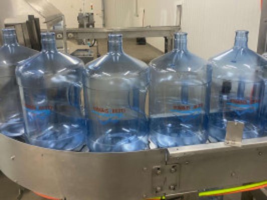 Clear Springs Water by null