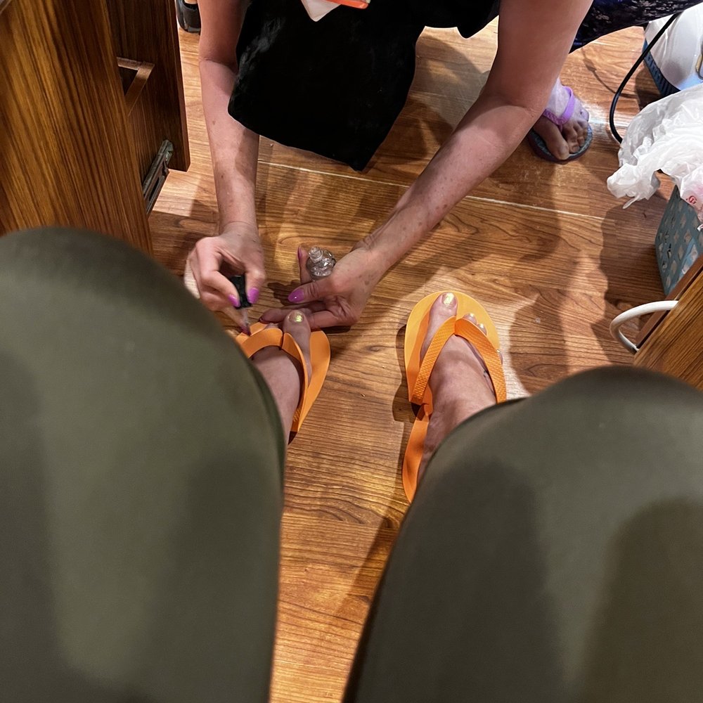 The Nail Gallery and Spa - On the ground to put too coat onto my toes after they dried. Dedication. - Nail Salons Near Me - Covington, Washington