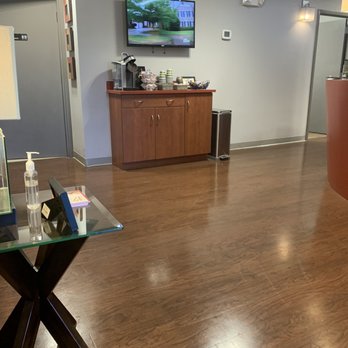 Removery Tattoo Removal & Fading - Entrance and left side of office - Tattoo Removal Near Me - Vienna, Virginia Removery Tattoo Removal & Fading - Entrance and left side of office - Tattoo Removal Near Me - Vienna, Virginia