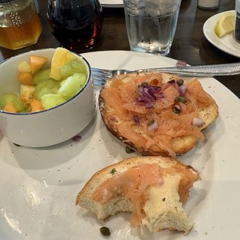 Cattle Ranch Cafe - The dish brought to my table, plus fruit was tasteless - Breakfast & Brunch Near Me - Chino, California