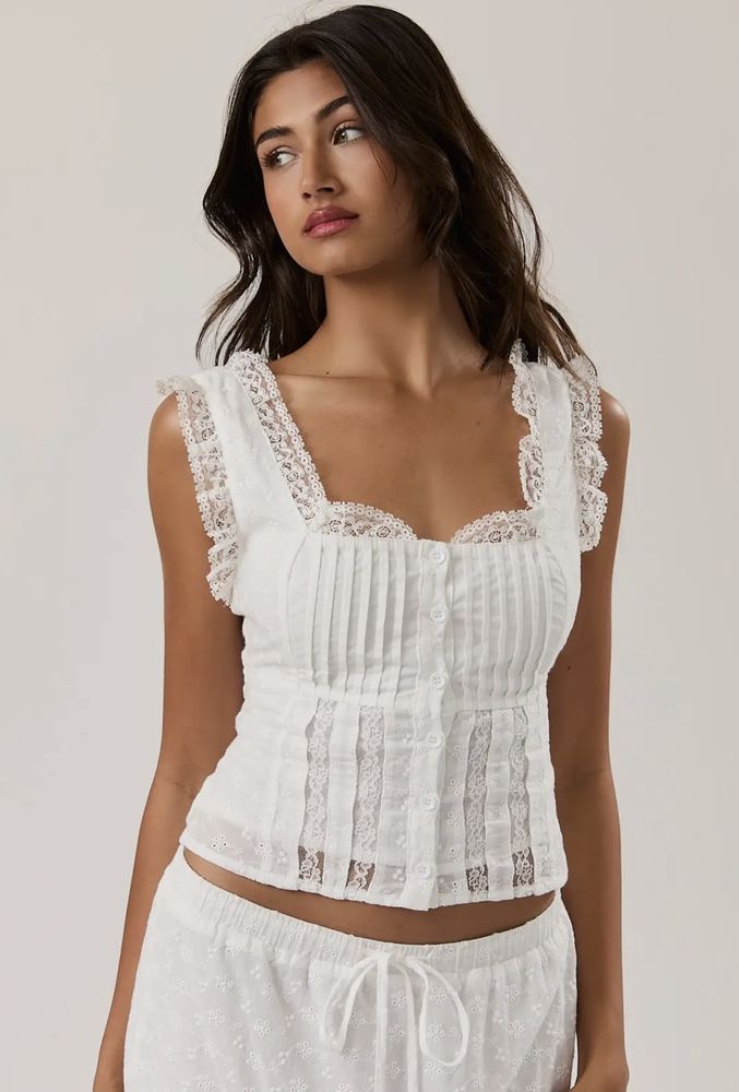 Rare Violet Boutique Logo