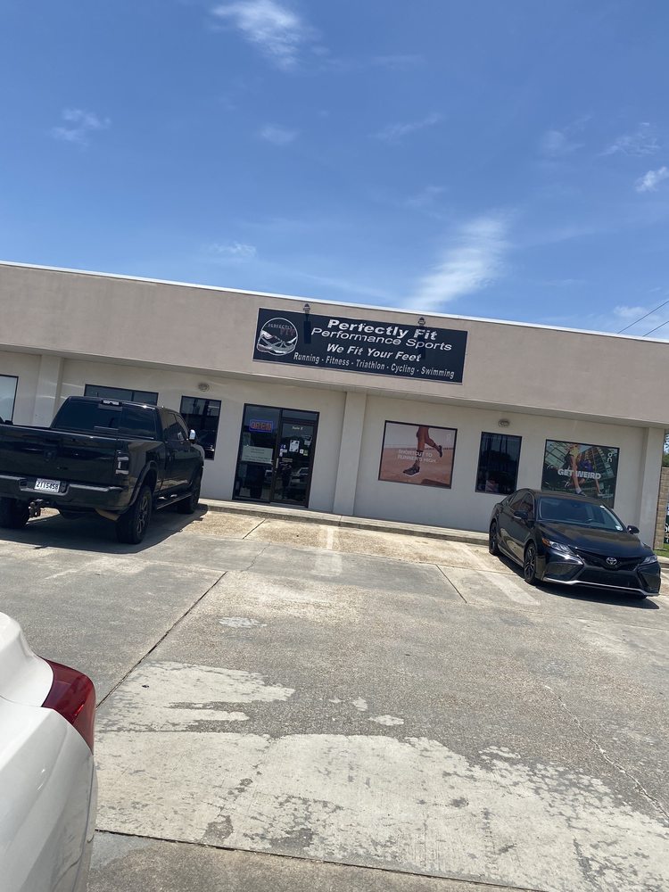 PERFECTLY FIT PERFORMANCE SPORTS 303 W Minnesota Park Rd, Hammond