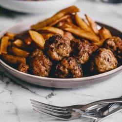 Nikki’s Greek Cafe