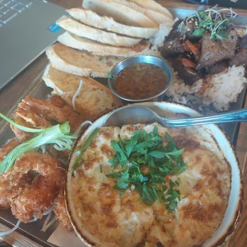 HORATIO’S - Updated June 2024 - 2592 Photos & 1672 Reviews - 60 Monarch ...