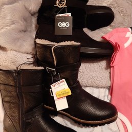 Nautica boots, guess boots.