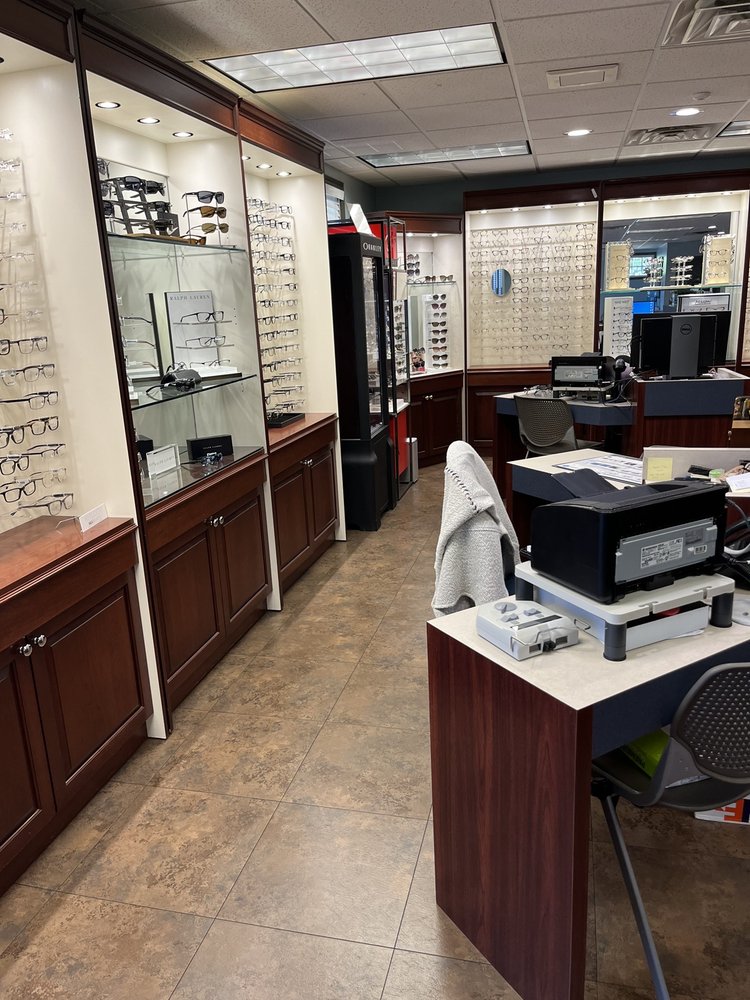 CAROLINA VISION ASSOCIATES Updated August 2024 1506 N Limestone St