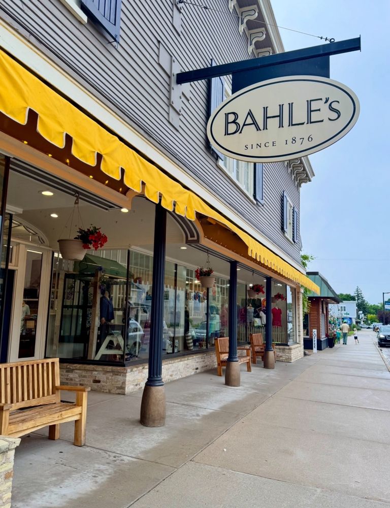 Bahle's Dept Store Logo