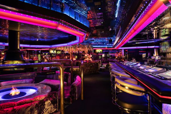 Peppermill and Fireside Lounge by null