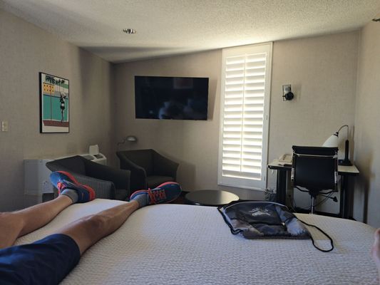 Ramada Plaza by Wyndham West Hollywood Hotel & Suites by null