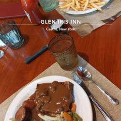 Glen Iris Inn - Pot roast and cheese burger lunch