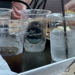 BBs Pourhouse Taproom - Drinks!