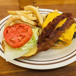 Famous Amos - Double cheeseburger with Bacon