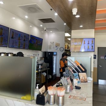CoCo Fresh Tea and Juice - Inside - Bubble Tea Near Me - San Jose, California CoCo Fresh Tea and Juice - Inside - Bubble Tea Near Me - San Jose, California