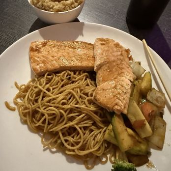 Sushi Zento & Grill - Salmon hibachi (I requested no sauce on salmon) - Japanese Near Me - St. Augustine, Florida