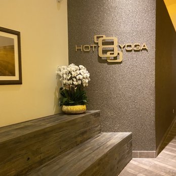 Hot 8 Yoga - Yoga Near Me - Sherman Oaks, California