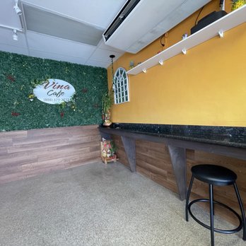 Vina Cafe - Waiting area - Juice Bars & Smoothies Near Me - Aiea, Hawaii