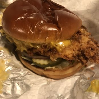 No-Li Brewhouse - Honey mustard chicken sandwich - Pubs Near Me - Spokane, Washington