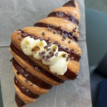 Brown Bee Coffee - Cafe latte croissant - Coffee & Tea Near Me - Providence, Rhode Island
