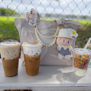 Aloha Brew Coffee Bar - AFAKASI ICED LATTE + Cookie Butter Cold Foam $7 (L) + $2 | BANANA CREAM $8.75 (L) | TREAT CUP $3.50 (S) - Coffee & Tea Near Me - Ewa Beach, Hawaii