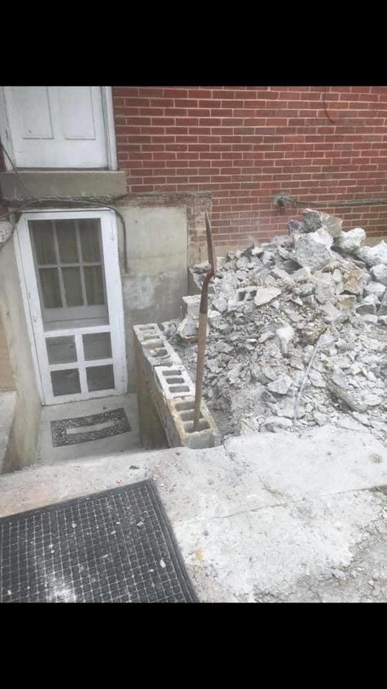 Slide of D & M Construction