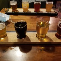 Dublin Corner's Geneseo Tap Room - Flight