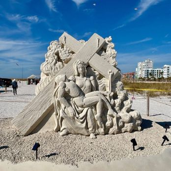 ステファン・マーチンエアー、【White Sand Beech】 Love a beautiful morning on the beach for work! 🏝️🌅 The final