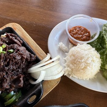 Kogi - Lettuce wrap with bulgogi - Korean Near Me - Richmond, Virginia
