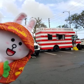 Leonard's Bakery - Cony found the Leonard's Malasadamobile at Windward Mall! - Food Trucks Near Me - Kaneohe, Hawaii Leonard's Bakery - Cony found the Leonard's Malasadamobile at Windward Mall! - Food Trucks Near Me - Kaneohe, Hawaii