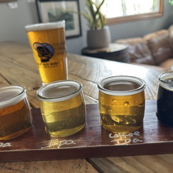 Fraser River Beer - Flight of IPAs - Breweries Near Me - Fraser, Colorado Fraser River Beer - Flight of IPAs - Breweries Near Me - Fraser, Colorado
