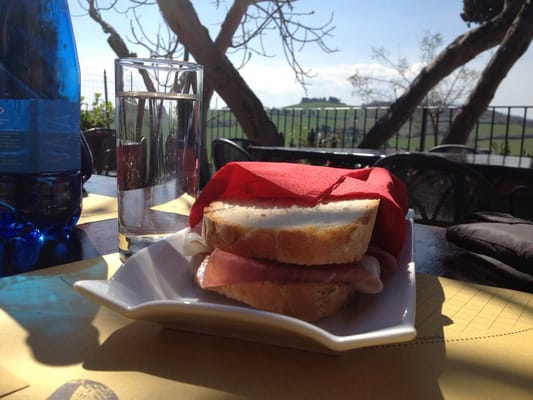 La Guardiola Wine & Food by null