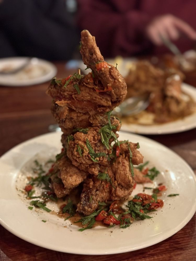 Social spots from Nue