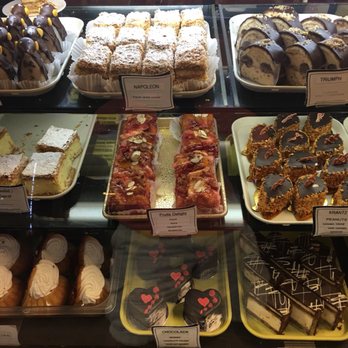 Chocolada Bakery & Cafe - Bakeries Near Me - Hollywood, Florida