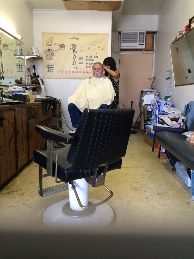 LJ’S BARBER SHOP Updated August 2024 267B Mokauea St, Honolulu