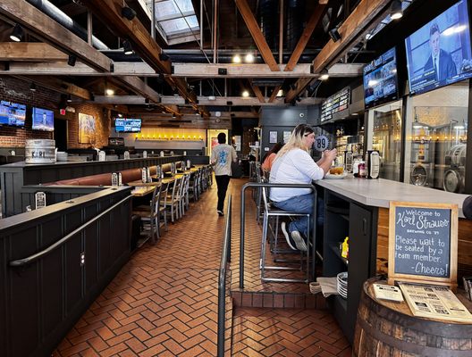 Karl Strauss Brewing Company by null