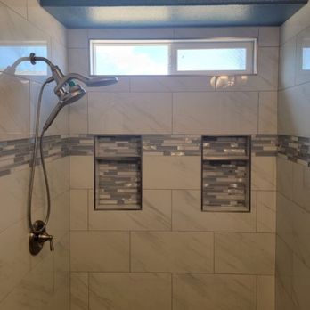 Skattebo Custom Homes - a shower in a bathroom - General Contractors Near Me Skattebo Custom Homes - a shower in a bathroom - General Contractors Near Me