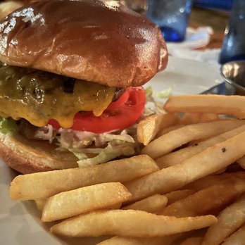 Kimo's Maui - Cheeseburger - highlight of the meal! This was really good! - Seafood Near Me - Lahaina, Hawaii Kimo's Maui - Cheeseburger - highlight of the meal! This was really good! - Seafood Near Me - Lahaina, Hawaii