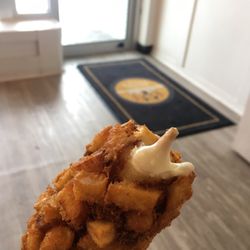 Cheezy Tales - The cheesy Potato Dog
