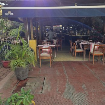 Los Barriles - Restaurant front - Seafood Near Me - Cabo San Lucas, BCS